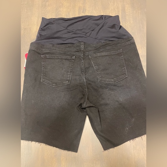 🤰🏼 NEW! • Ingrid & Isabel Maternity • Bermuda Shorts | Size: 16 - Picture 3 of 7